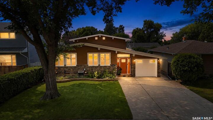 Property Photo:  1710 Cameron Avenue  SK S7H 3N3 