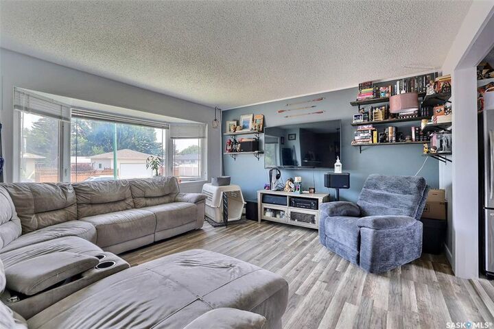 Property Photo: 86 Straub Crescent SK S4T 6S6