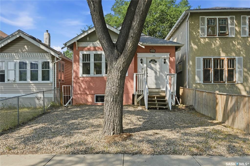Property Photo:  2038 Toronto Street  SK S4P 1N1 