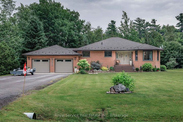 5171 White Road N — photo 1