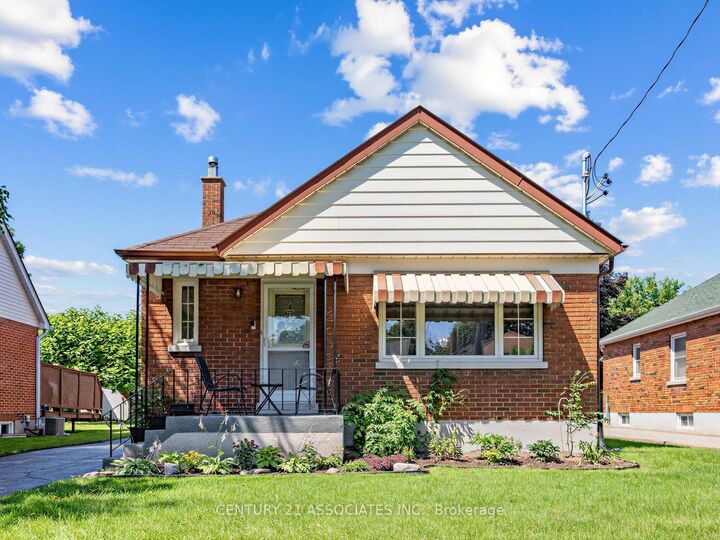 Property Photo: 58 Central Park Boulevard S ON L1H 5W4
