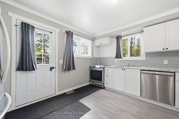 Property Photo:  14 Morrison Street  ON K0M 2L0 