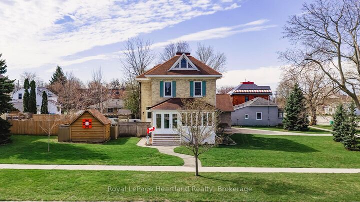 67 Elgin Avenue W — photo 1