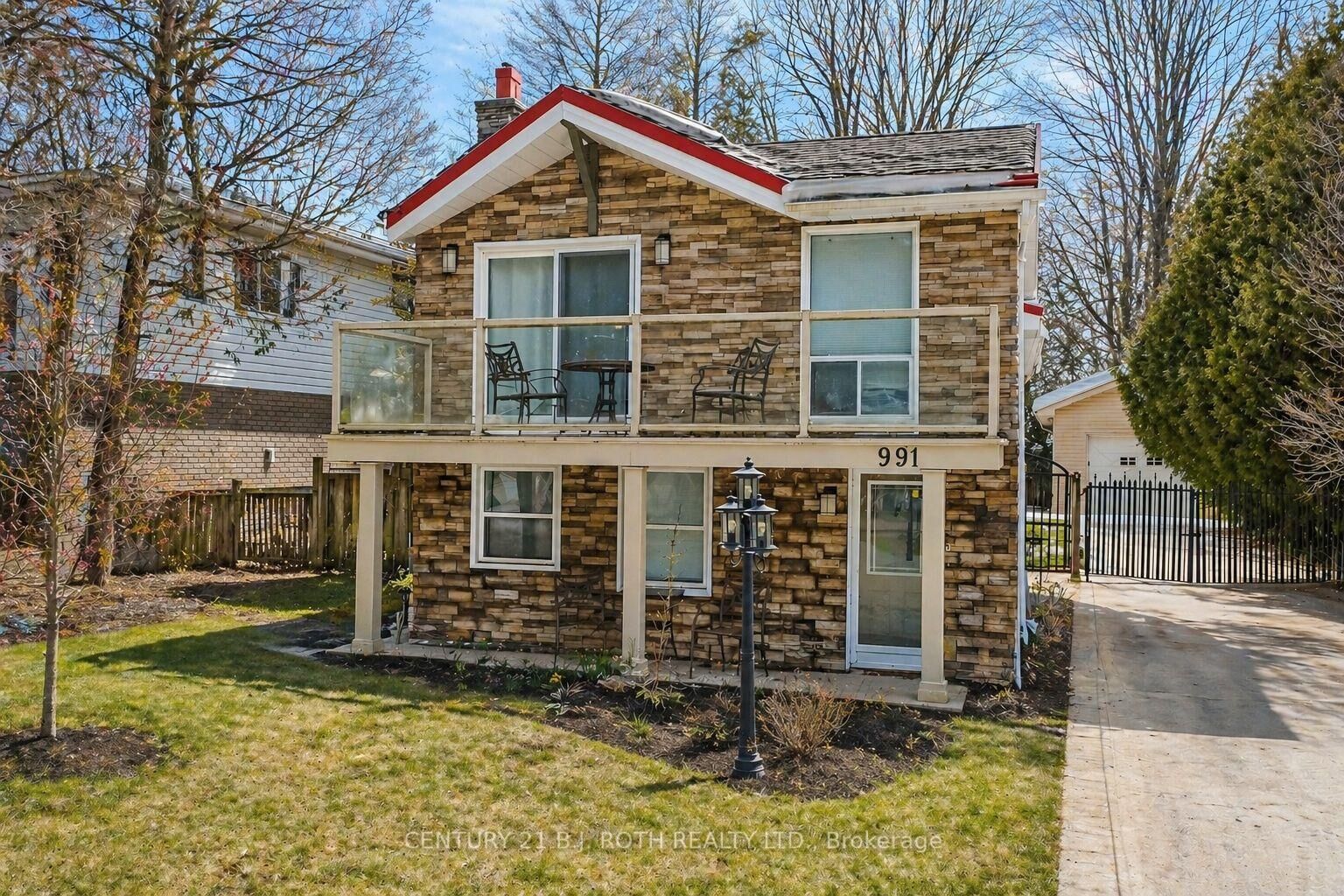 Property Photo:  991 Shore Lane  ON L9Z 2B4 