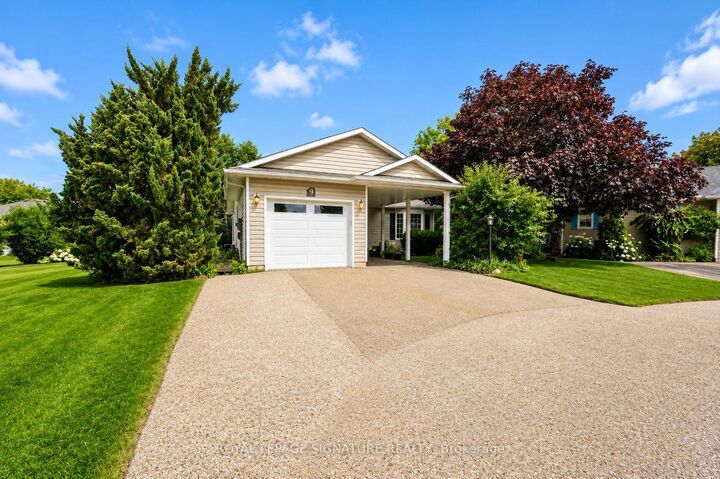9 Huron Court — photo 1