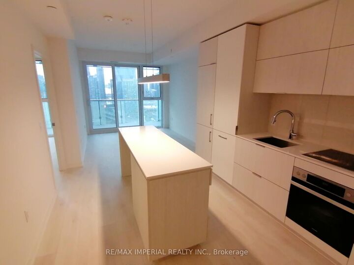 Property Photo: 15 Lower Jarvis Street 2706 ON M5E 0C4