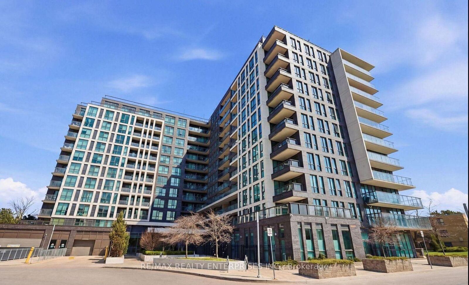 Property Photo: 80 Esther Lorrie Drive 522 ON M9W 4V1
