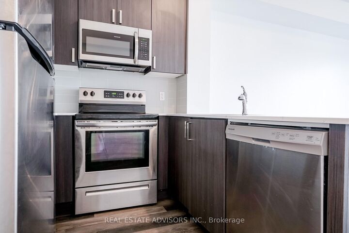 Property Photo:  65 Shipway Avenue 203  ON L1B 0B7 