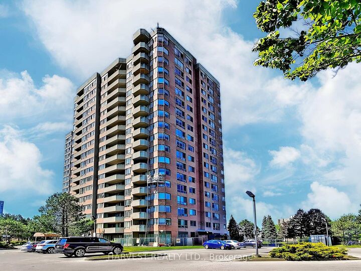 30 Thunder Grove 305 — photo 1