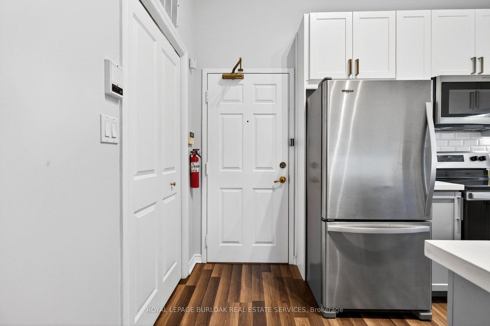 Property Photo: 1820 Walker's Line 403 ON L7M 4V4
