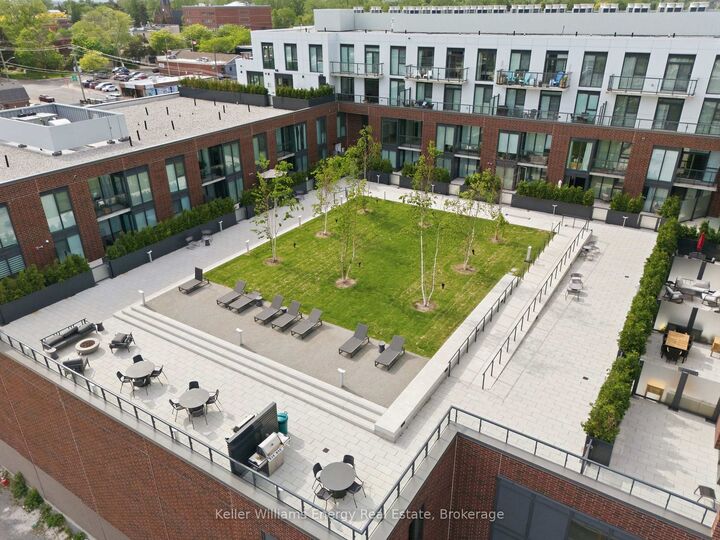 201 Brock Street S 417 — photo 1
