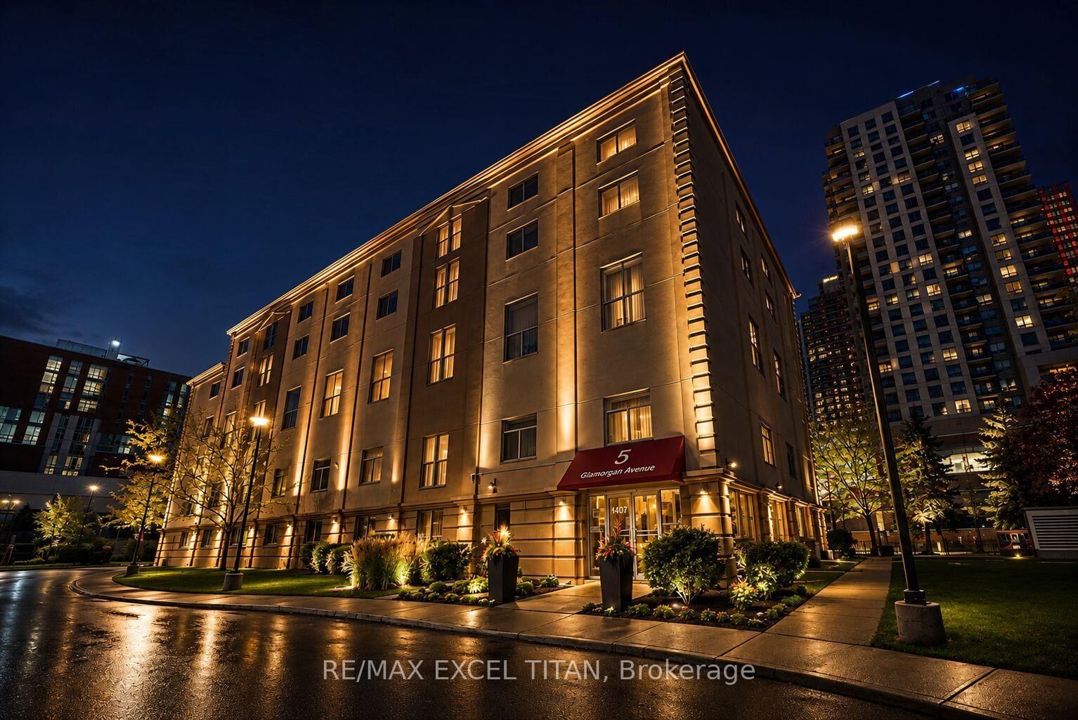 Property Photo: 1401 Dupont Street 510 ON M6H 2B1