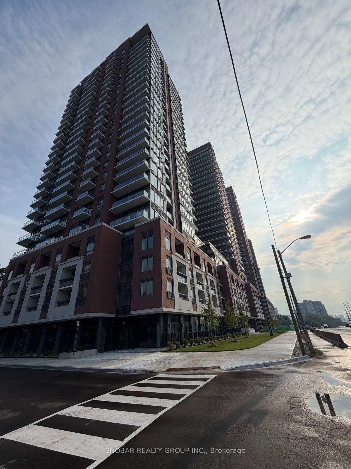 Property Photo:  4000 Eglinton Avenue W 223  ON M9A 4M2 