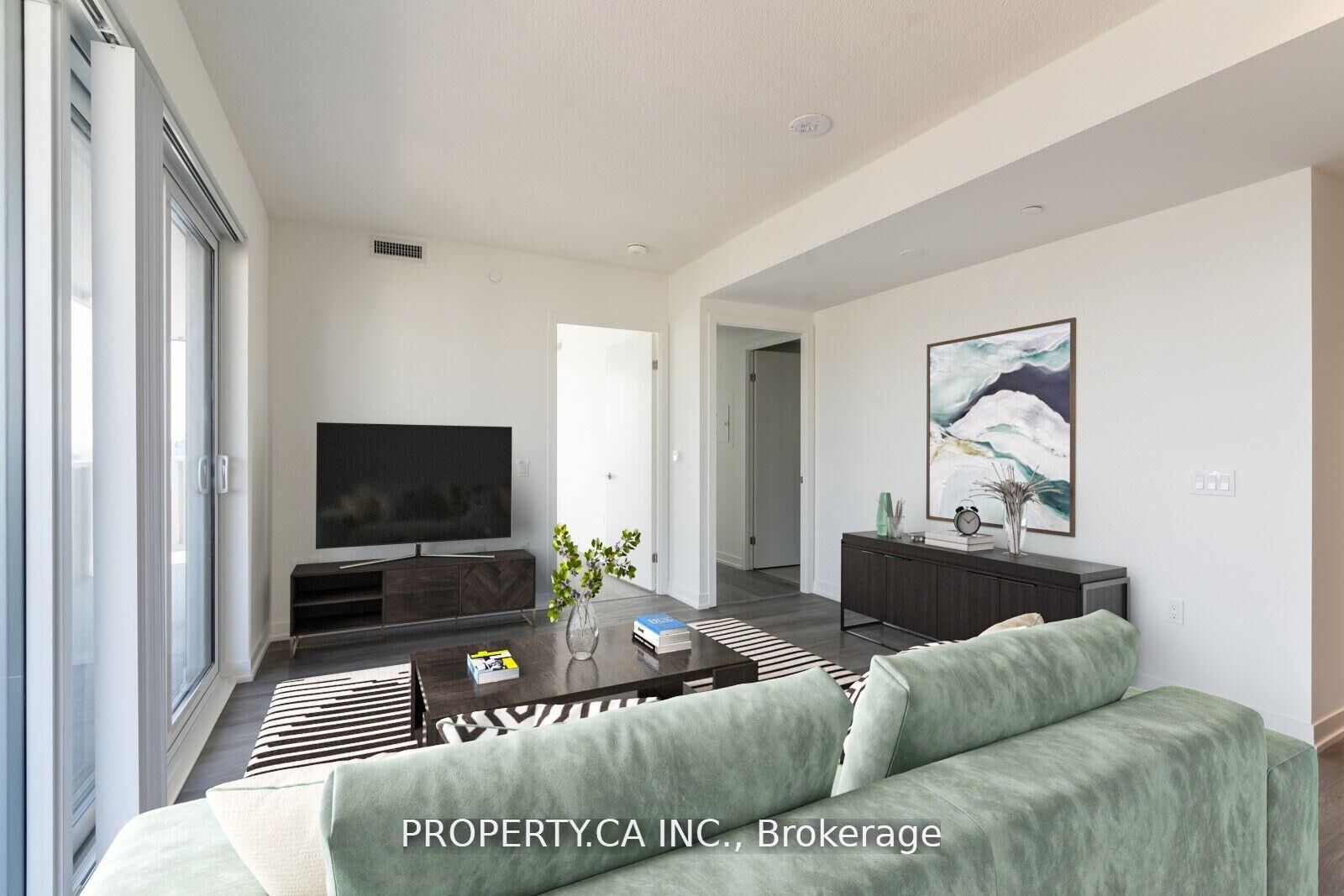Property Photo:  55 Cooper Street 4205  ON M5E 0G1 
