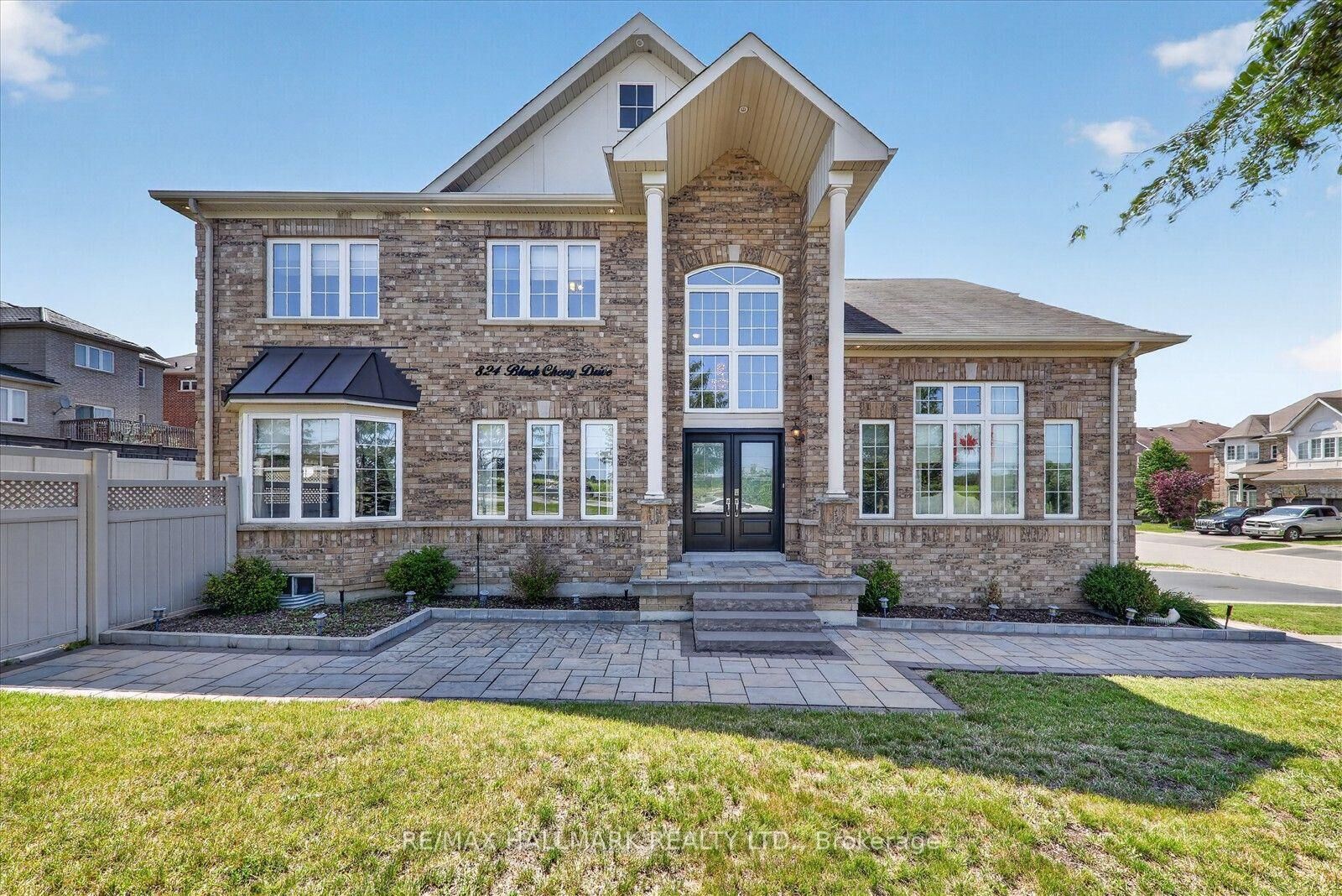 Property Photo: 824 Black Cherry Drive ON L1K 0P5