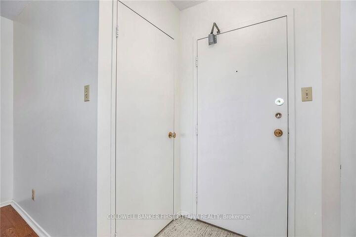 Property Photo:  555 Brittany Drive 510  ON K1K 4C5 