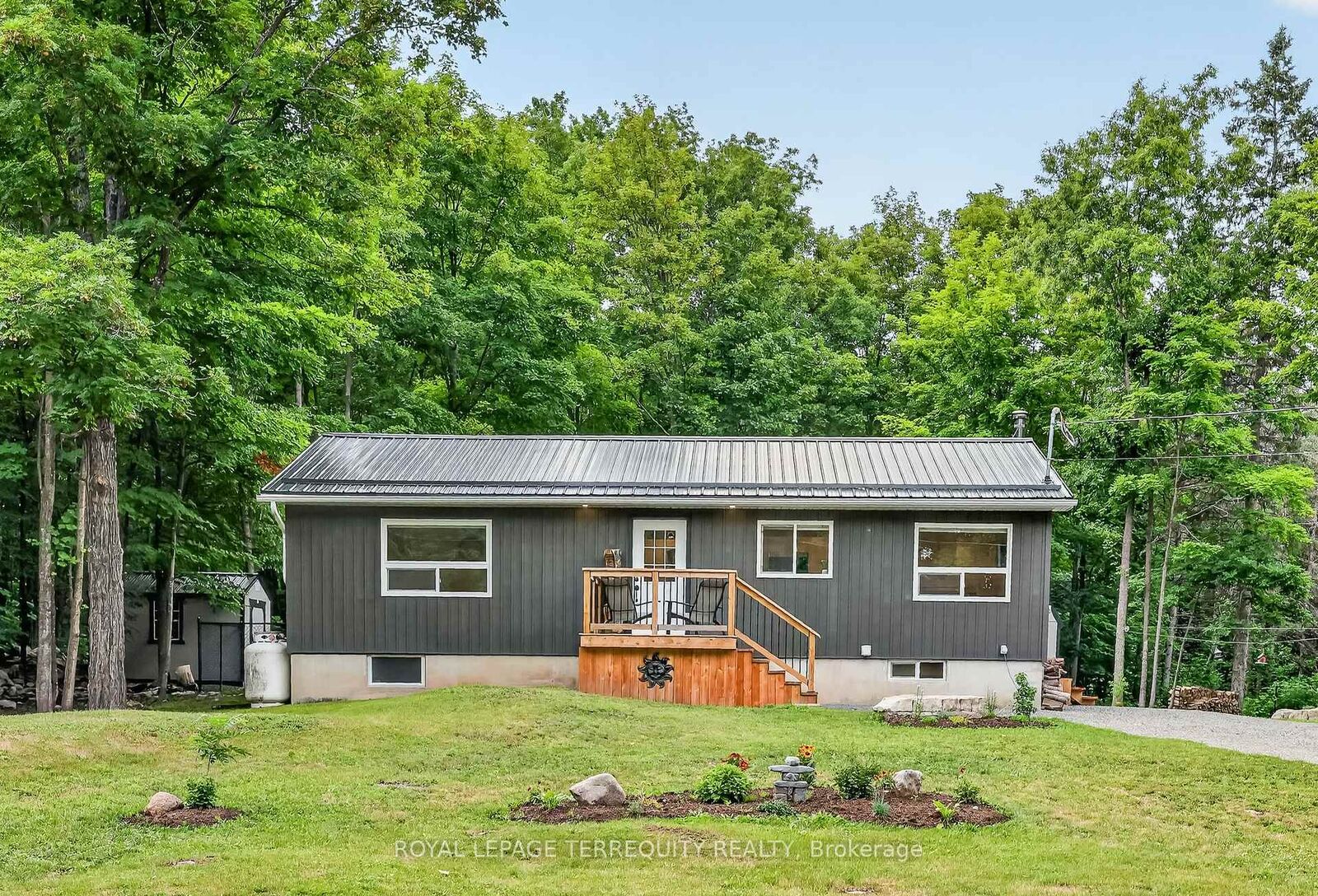 Property Photo:  219 Station Road  ON K0K 2M0 