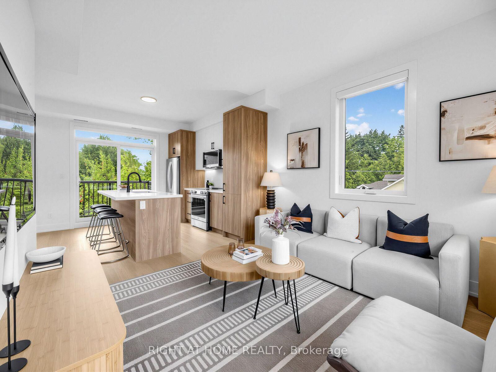 Property Photo:  1416 Islington Avenue Unit B  ON M9A 3K7 