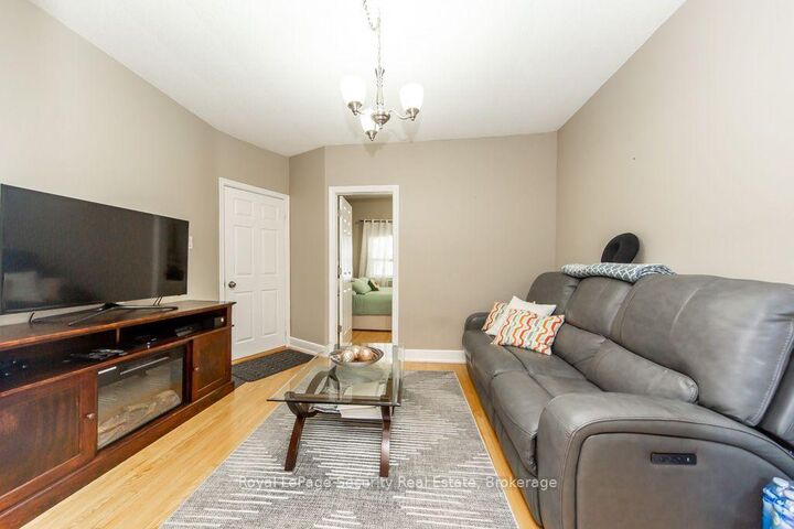 Property Photo:  77 Brandon Avenue  ON M6H 2E2 