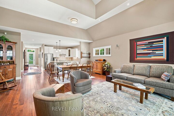 Property Photo:  90 Sunrise Court  ON L0S 1N0 