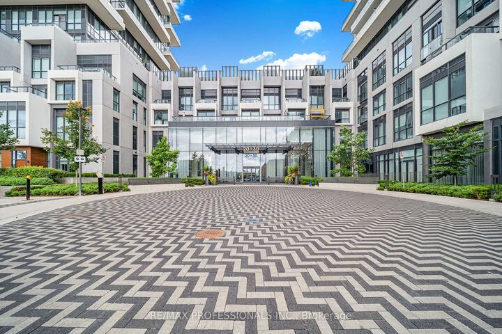 Property Photo: 30 Inn The Park Drive 407 ON M3C 0P7