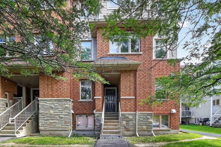 255 Deercroft Avenue — photo 1