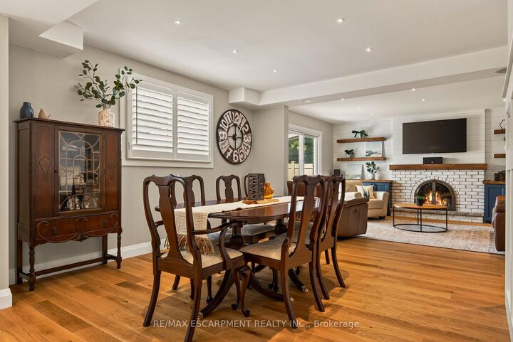 Property Photo: 105 San Fernando Drive ON L9C 2C3
