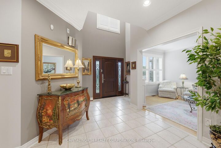 Property Photo: 6 Veerland Drive ON M6L 1R9