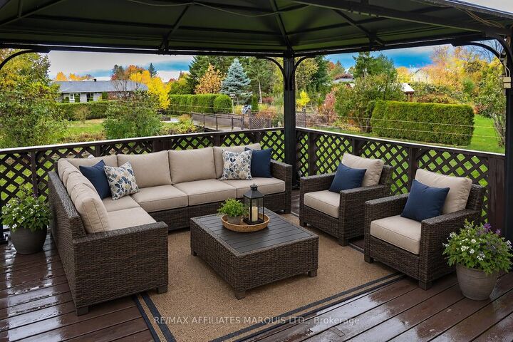 Property Photo:  28 Fairholme Drive  ON K0C 1X0 