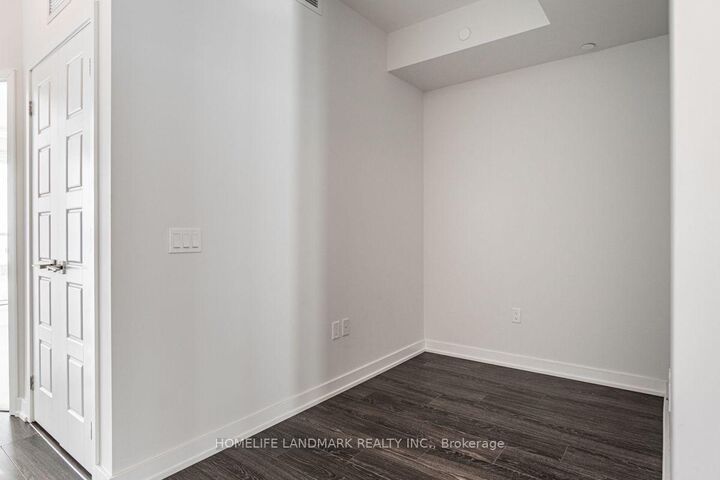 Property Photo: 4055 Parkside Village Drive 2311 ON L5B 0K8