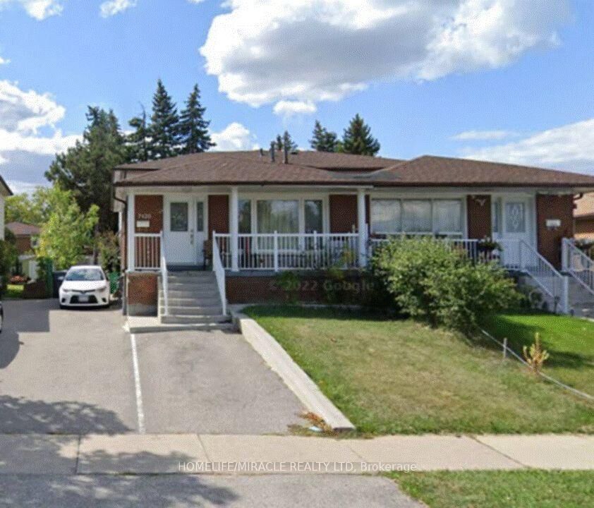 Property Photo: 7426 Catalpa Road ON L4T 2T3