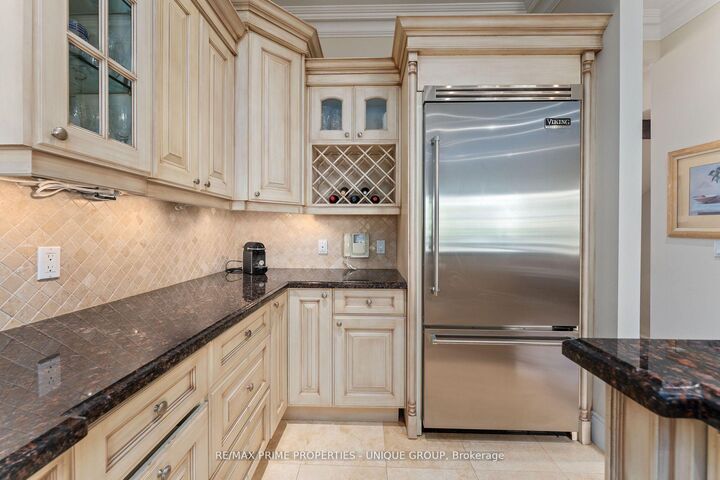 Property Photo: 276 Greenfield Avenue ON M2N 3E5