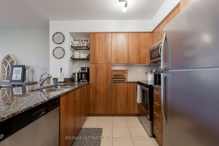 Property Photo:  830 Lawrence Avenue W 308  ON M6A 0B6 