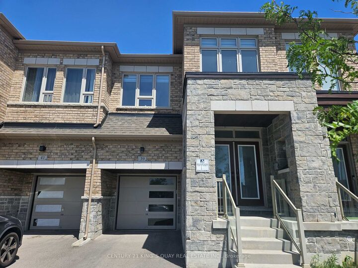 Property Photo: 39 Ducharme Drive ON L4S 0J3