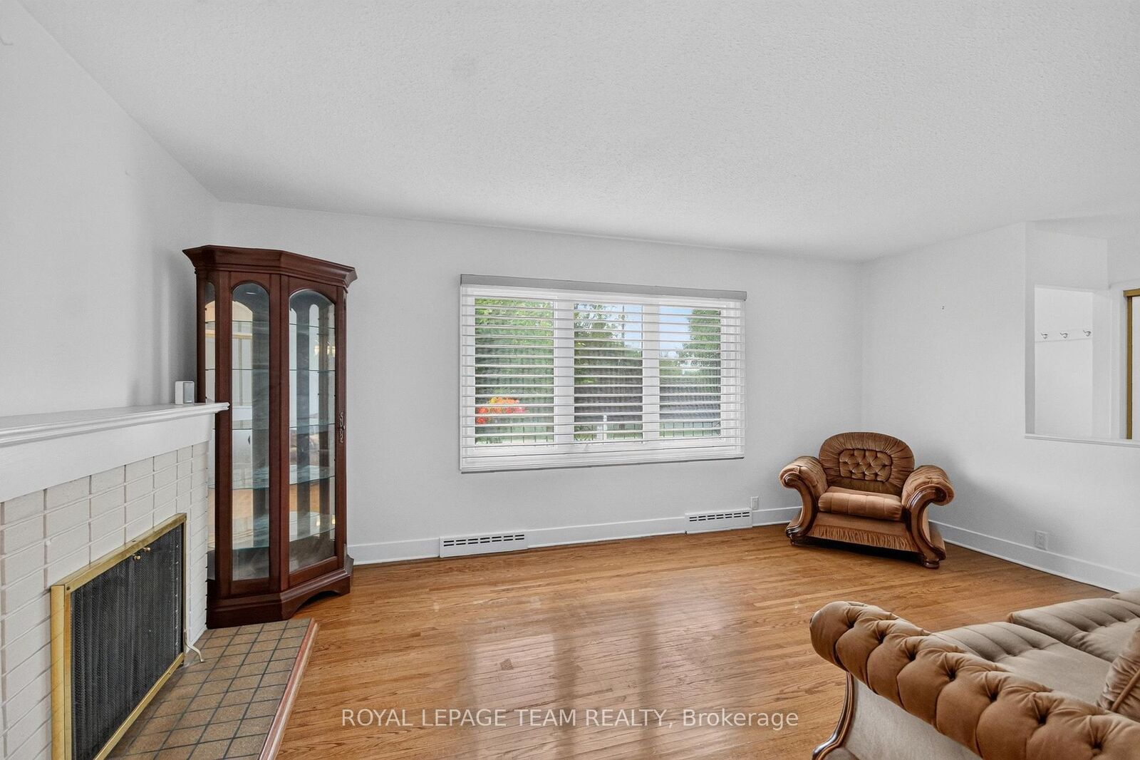 Property Photo:  53 Fieldrow Street  ON K2G 2Y6 