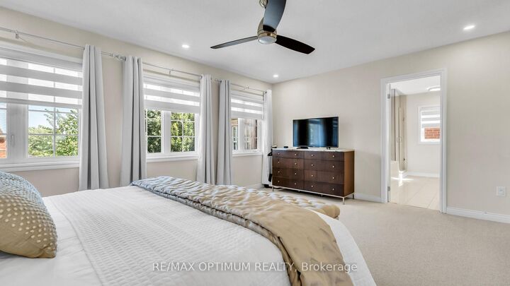 37 Island Grove — photo 1