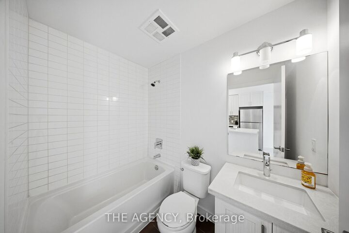 Photo de la propriété:  2486 Old Bronte Road 321  ON L6M 0Y4 
