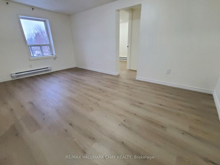 Property Photo:  58 Queen Street W 6  ON L0L 1P0 