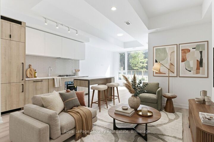 Property Photo: 722 Marlee Avenue 104 ON M6B 3J7