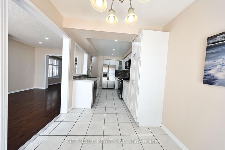 Property Photo: 62 Charcoal Way ON L6Y 5R9