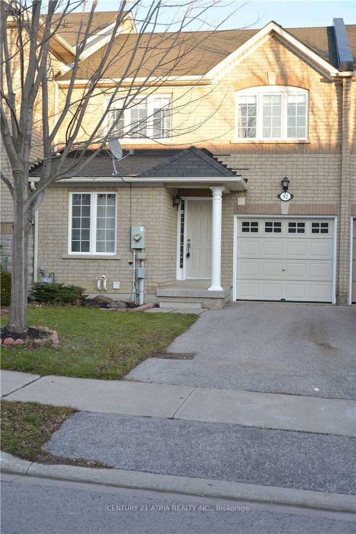 Property Photo:  82 Red River Crescent  ON L3X 2R5 