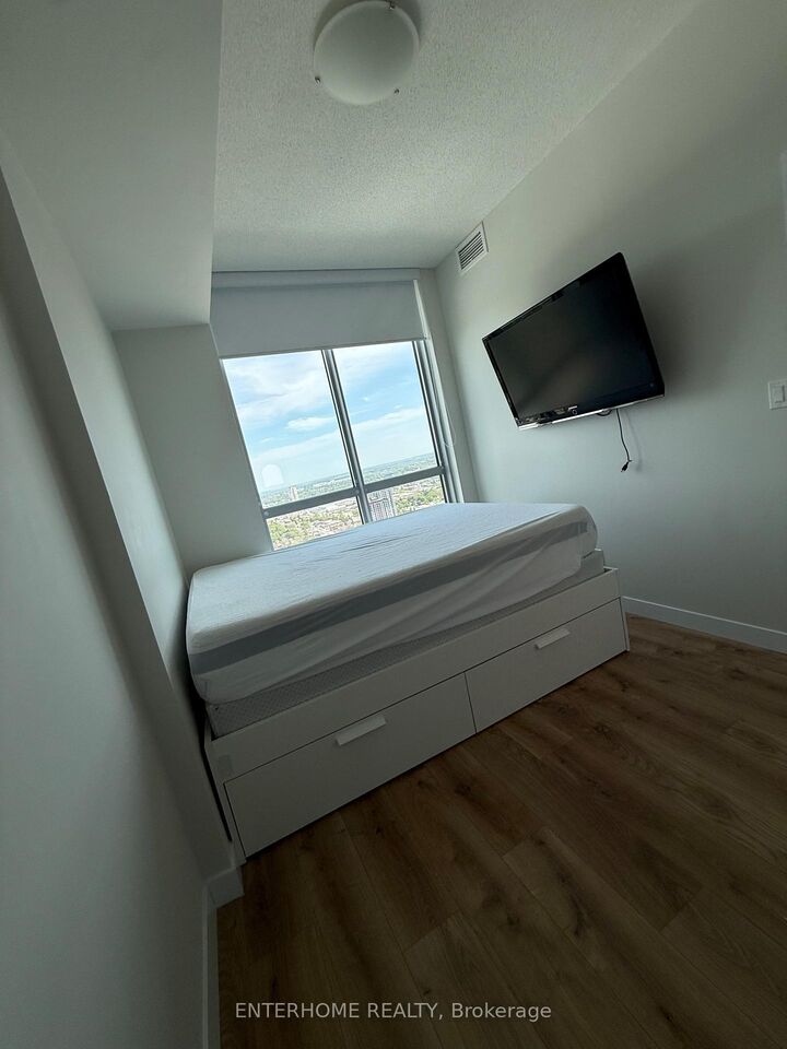 Property Photo:  60 Frederick Street 3401  ON N2H 0C7 