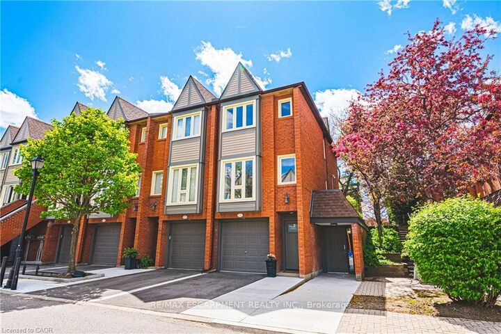 Property Photo:  895 Maple Avenue 101  ON L7S 2H7 