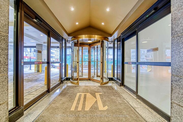 Property Photo:  1 King Street W 915  ON M5X 1C8 
