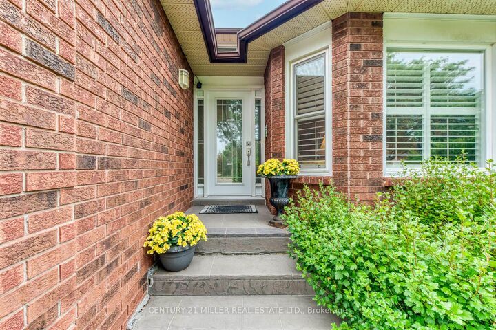 Property Photo: 1379 Bramblewood Green N/A ON L6M 2R6