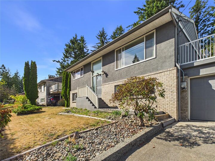 Property Photo: 3624 Uplands Dr BC V9T 2T7