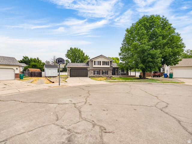 Property Photo:  427 S 700 W  UT 84043 