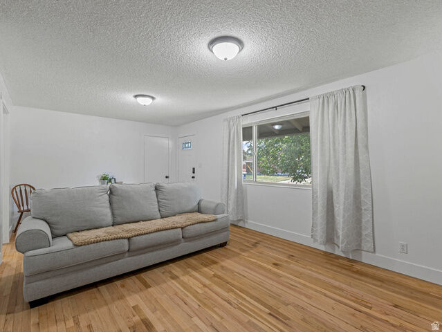Property Photo: 532 W Forbes Ave N UT 84041