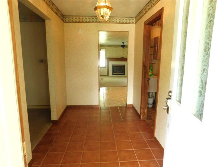 Property Photo: 321 Meadowlark Dr PA 15401