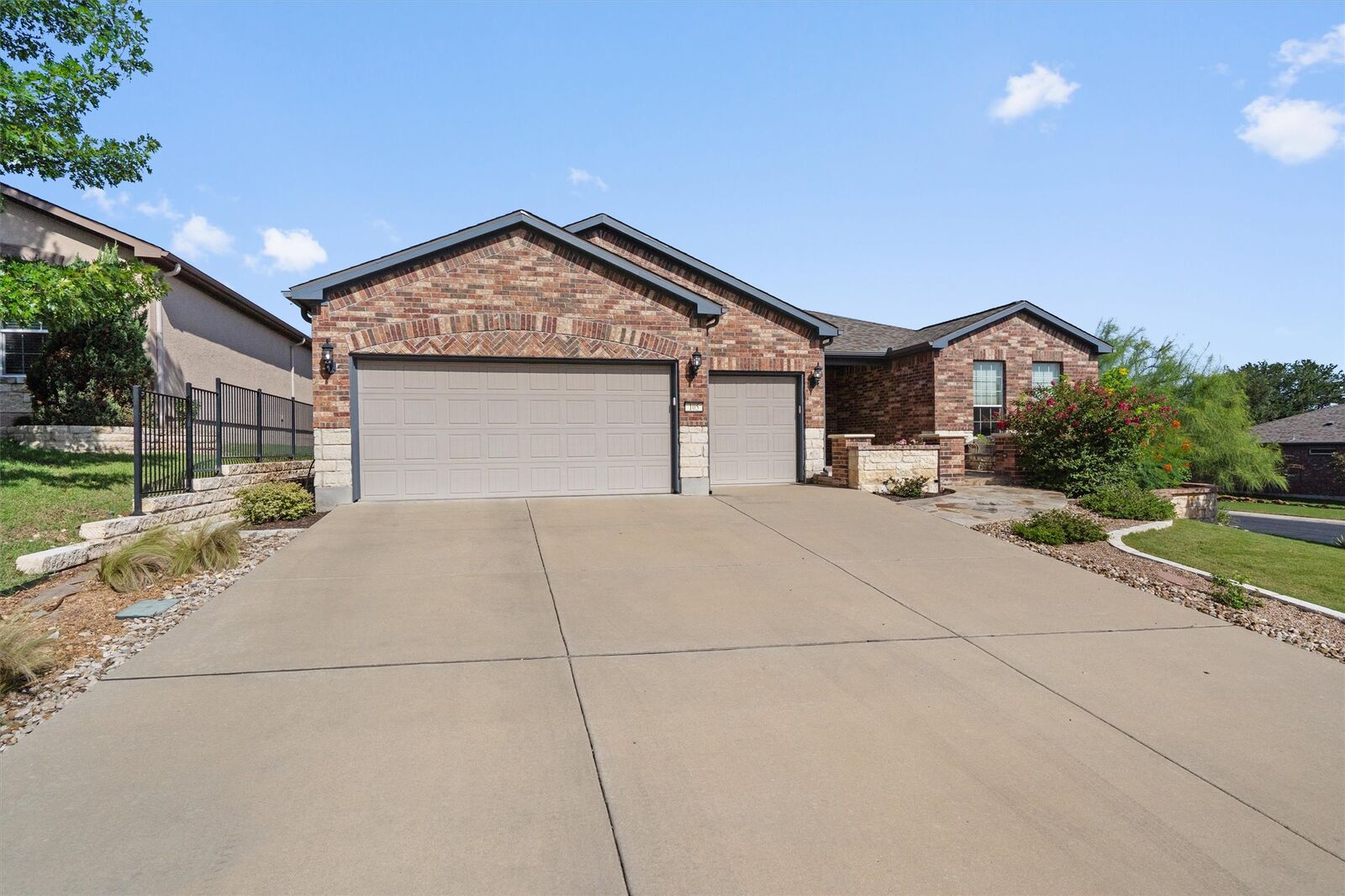 Property Photo:  105 Duck Creek Lane  TX 78633 